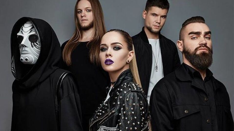 The Hardkiss: Всем привет! Мы рады представить вам нашу новую песню ближе!