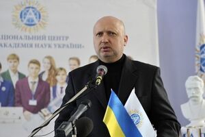 Турчинов: Введенные два года назад против РФ санкции только сейчас начинают давать результат