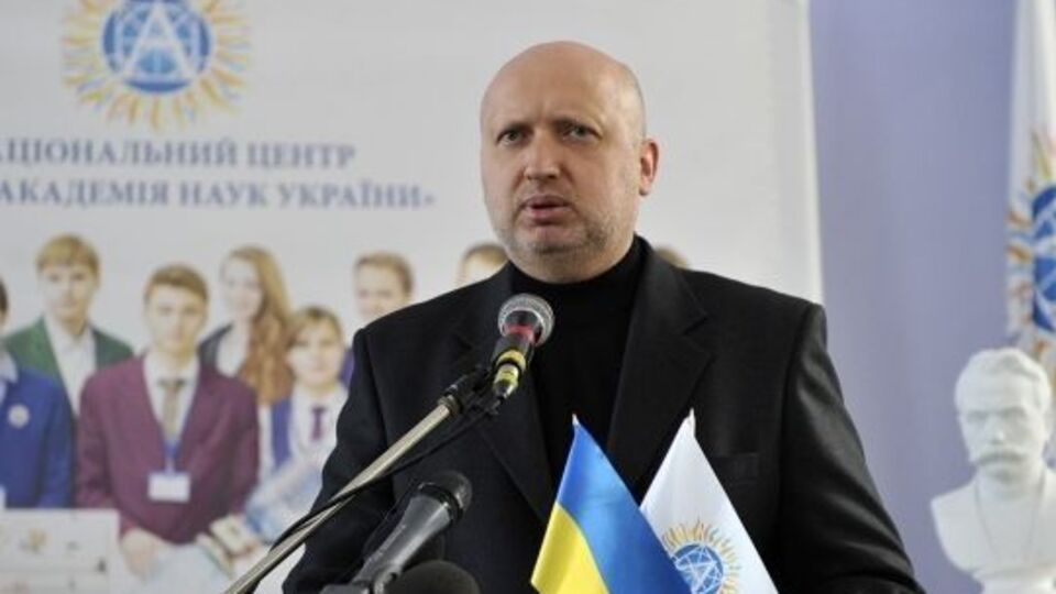 Турчинов: Введенные два года назад против РФ санкции только сейчас начинают давать результат