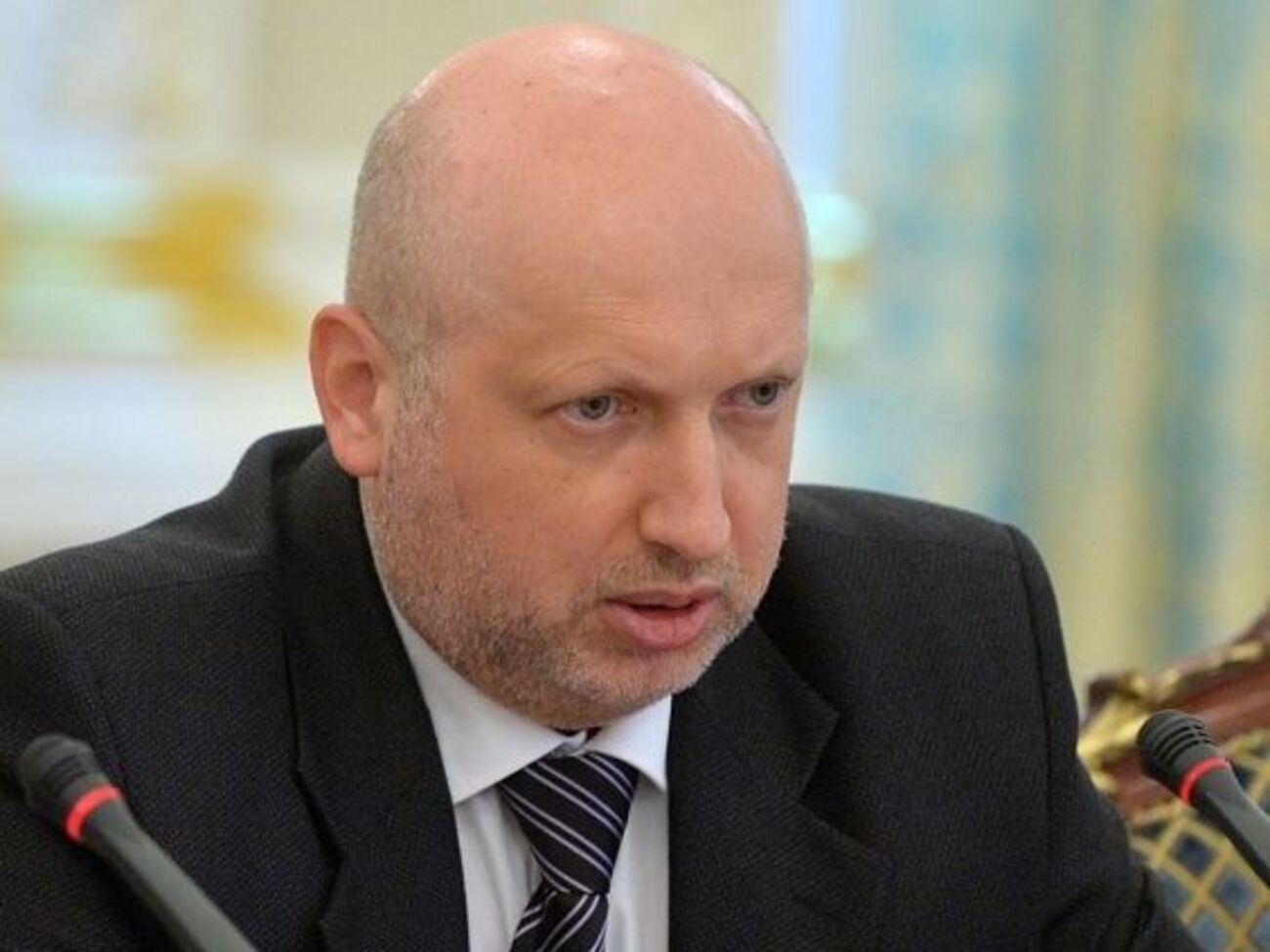 Турчинов:&nbsp;Президент корректен в спорах. И я тоже никогда не перехожу на эмоции