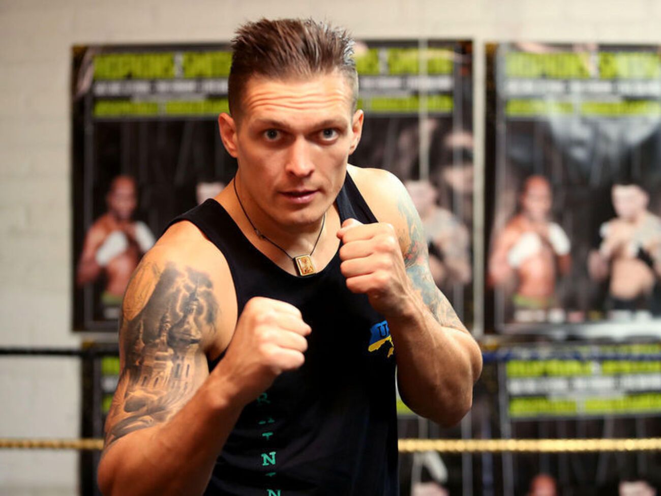 Усик победил в 11 бою на профессиональном ринге