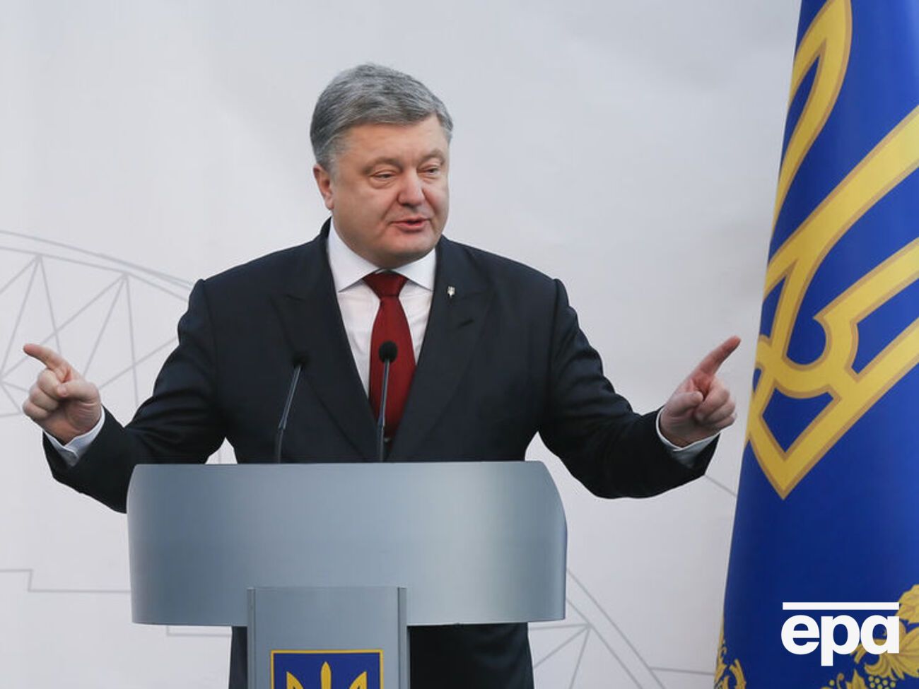 Порошенко: Спасибо всем, кто способствовал этому
