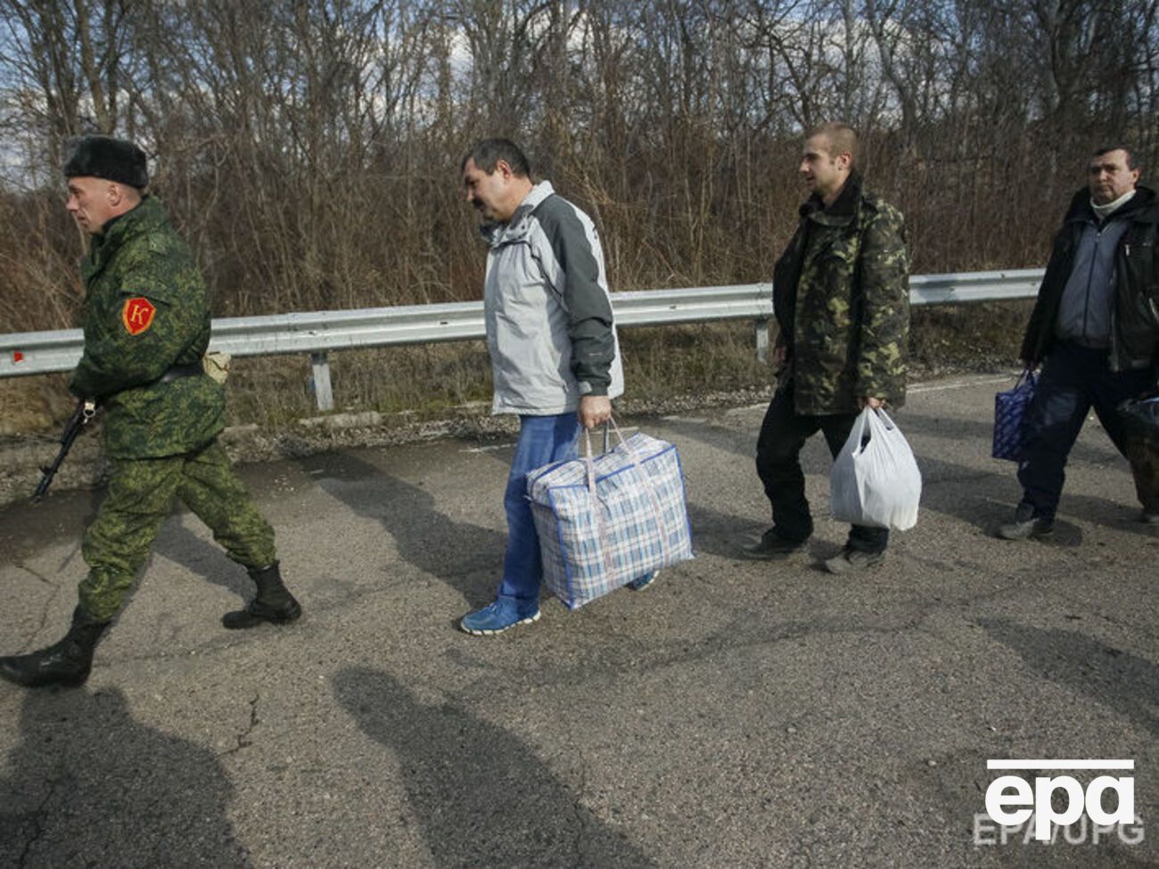 По словам Котенко, российская сторона препятствует процессу обмену пленными
