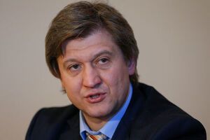 По словам Данилюка, деньги вкладчиков "ПриватБанка" в безопасности