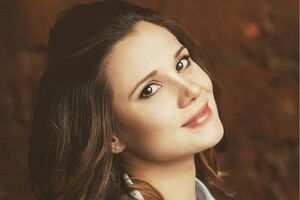 Безрук: Мы с мужем смеемся и радуемся, что наша малышка получает в десятки раз больше поздравлений, чем мы в наши дни рождения!