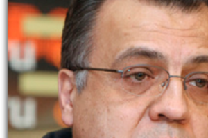 Карлов тяжело ранен