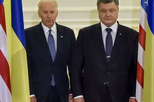 Байден и Порошенко обсудили национализацию "ПриватБанка" и ситуацию на Донбассе
