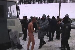 Кроме случая с Гаврилюком, насилие к протестующим не применялось, убежден свидетель Шуляк