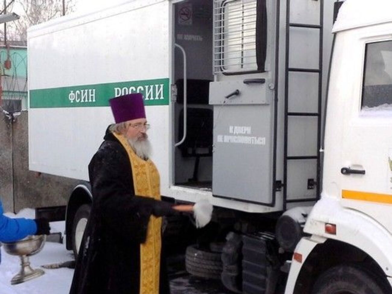 Автопарк управления по конвоированию насчитывает несколько десятков единиц автотранспорта