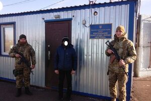 Украинец пытался перебраться к боевикам через поле