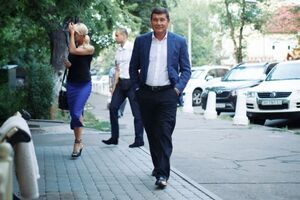 Онищенко: Порошенко поставил меня на организацию того, чтобы медийно уничтожить экс-премьера Арсения Яценюка