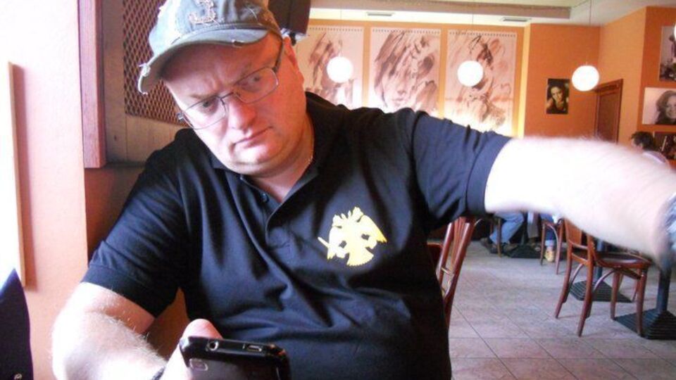 Милонов назвал Кафельникову злобной девочкой, тупой владелицей неплохого тела, не зарекомендовавшей себя мозгами