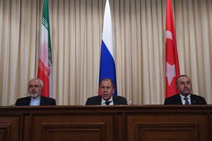 Главы МИД Турции, Ирана и России провели переговоры в Москве