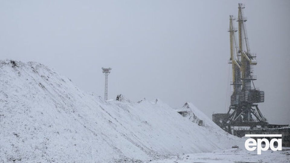 Несмотря на поставки российско-панамского угля, на ТЭС "Центрэнерго" возник дефицит топлива, пишет "ЛІГАБізнесІнформ"