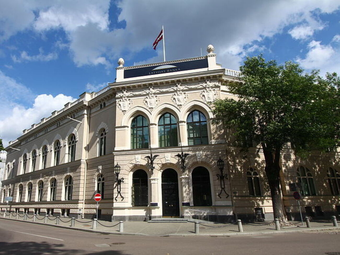 Монета победила на конкурсе инновационных монет, который в 2015 году провел Банк Латвии