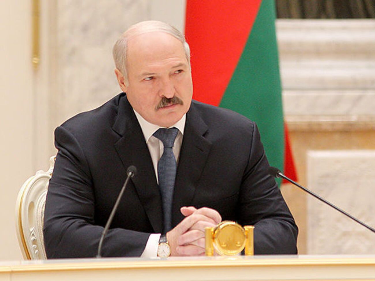 Лукашенко&nbsp;не первый год говорит о планах повысить зарплаты в Беларуси до $500