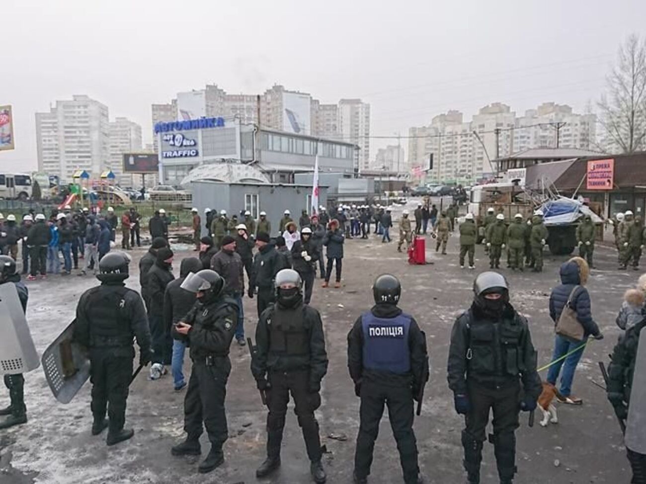 Столкновения на рынке произошли утром 23 декабря