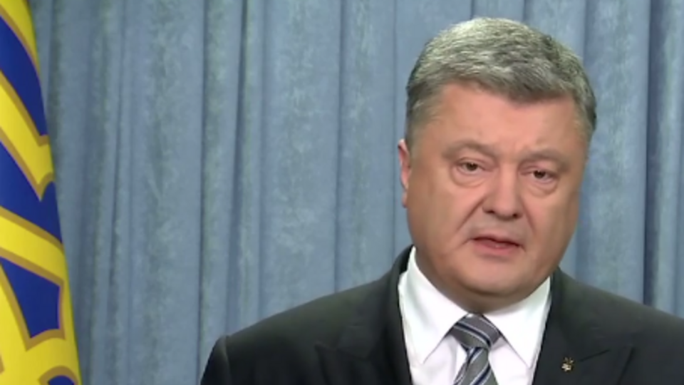 Порошенко поприветствовал новоизбранных глав и депутатов объединенных территориальных общин