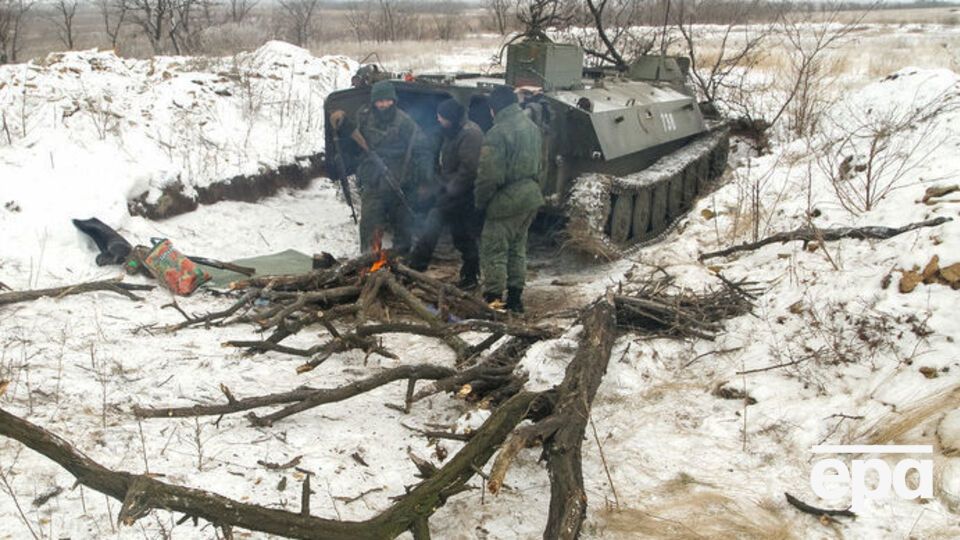Боевики обстреливают представителей гуманитарной группы, вывозящих погибших с поля боя