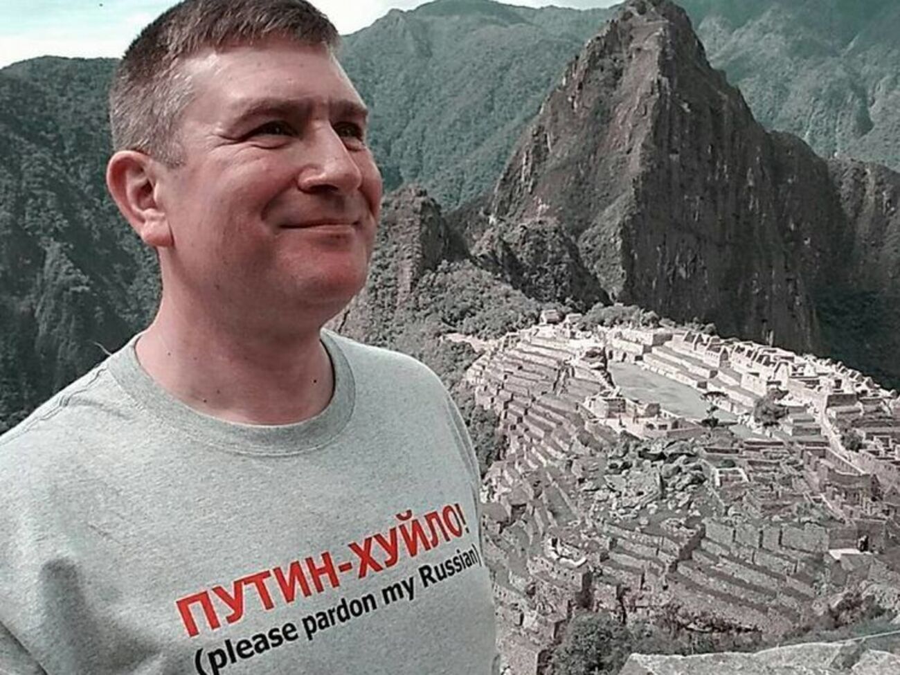 Российский турист порвал футболку "поющему дальнобойщику" Вадиму Дубовскому