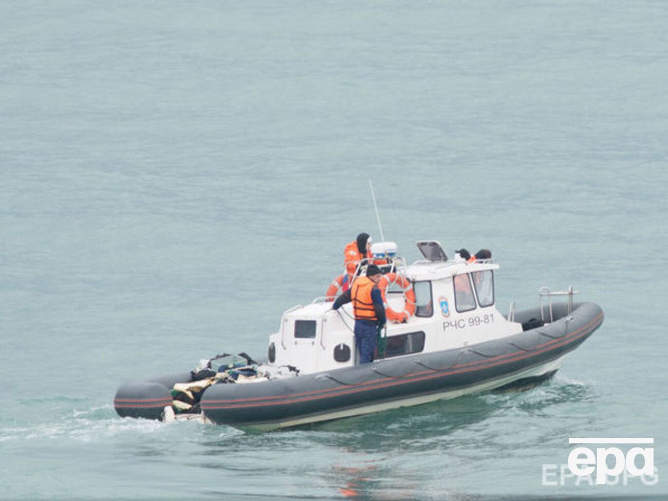 На месте падения Ту-154 в Черном море&nbsp;ведутся поисково-спасательные работы