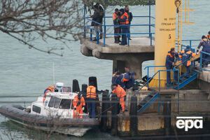 На месте падения Ту-154 в Черном море ведутся поисково-спасательные работы