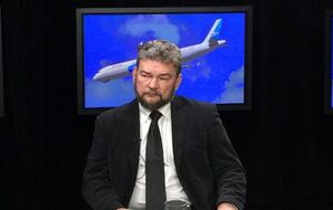 Лукашевич сомневается в обеих официальных версиях катастрофы