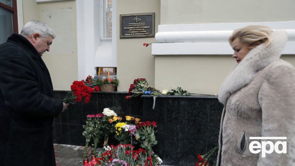Следователи изъяли личные дела сотрудников аэропорта Адлера
