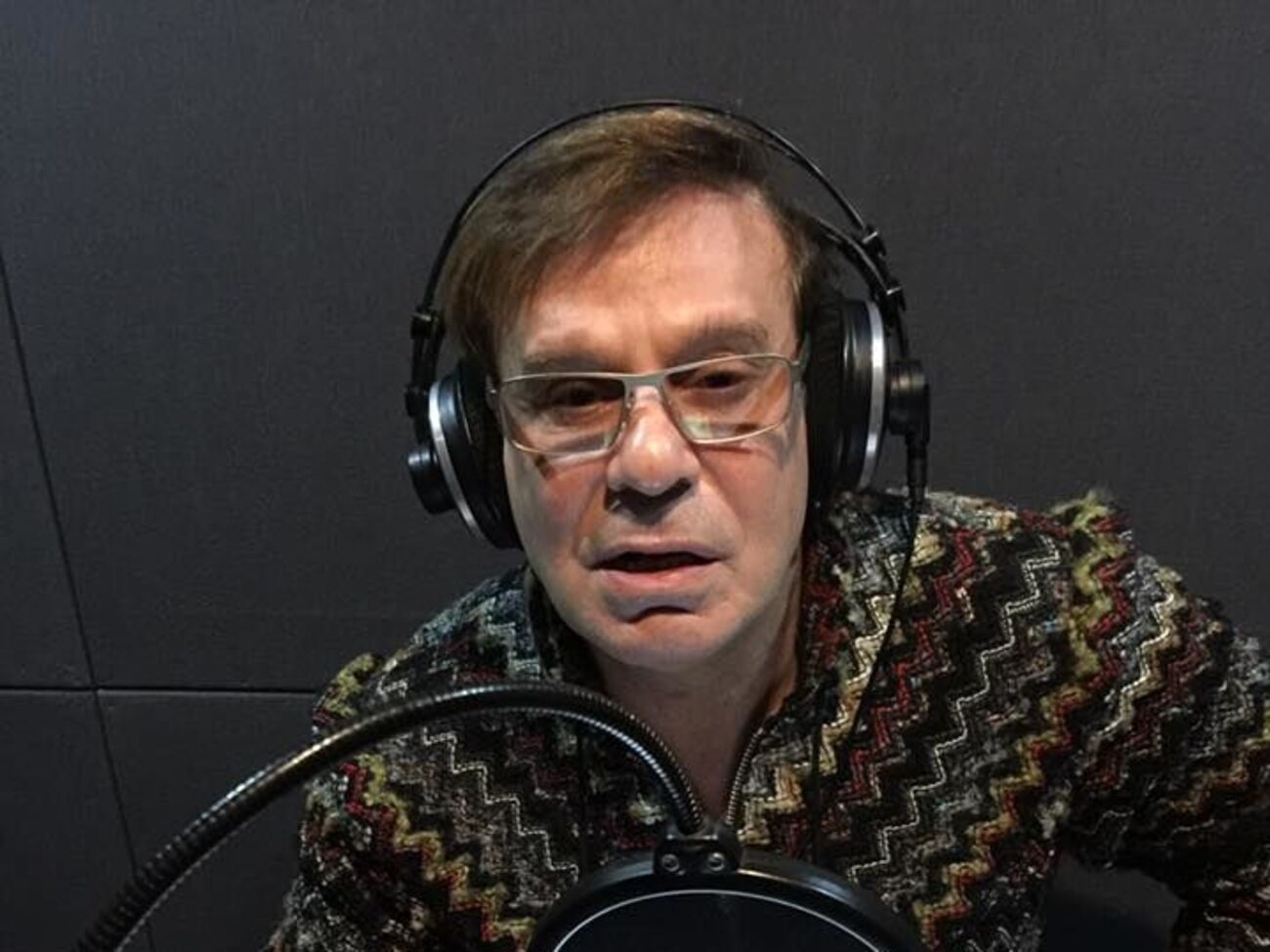 Шифрин заявил, что в связи с крушением Ту-154 нужно "скорбеть или молчать"