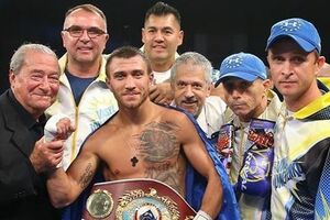 Главной заслугой Ломаченко портал назвал победу над Мартинесом и Уолтерсом