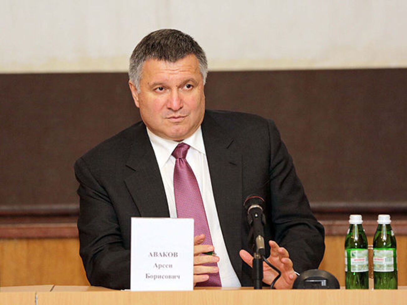 Аваков рассчитывает на помощь международных партнеров в финансировании центра подготовки правоохранителей