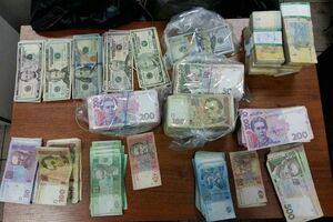 Сотрудники СБУ изъяли более 1 млн грн наличными в разной валюте