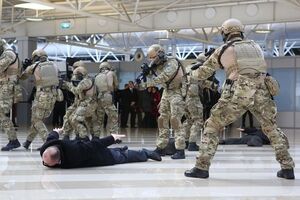 Госпогранслужба не намерена набирать срочников, сообщил Назаренко