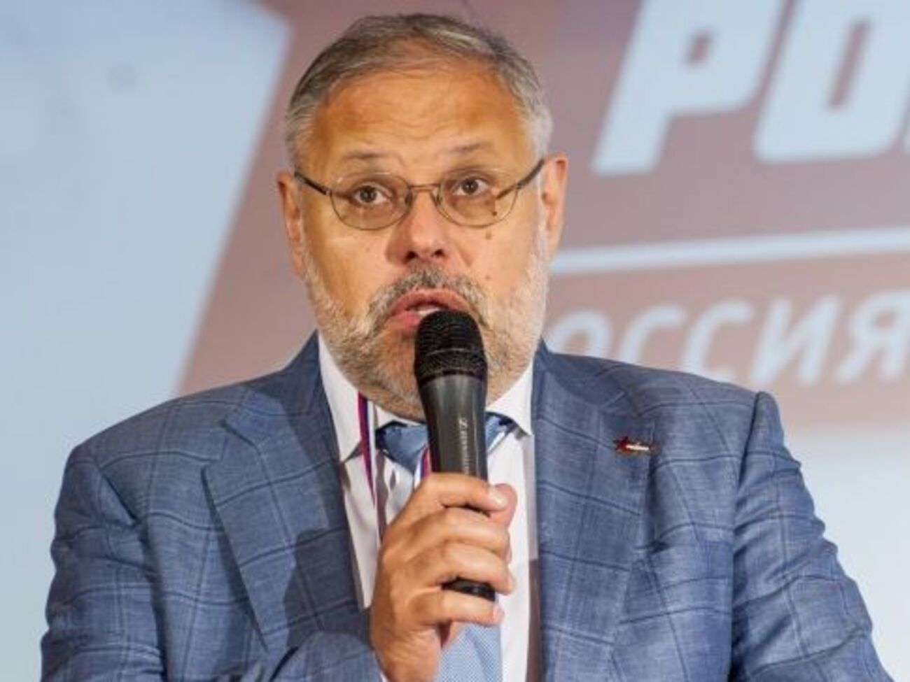 Михаил Хазин:&nbsp;Избыточное население пускай на Дальний Восток едет. Нам надо страну поднимать