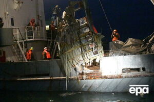 Опрошенные "Коммерсантом" эксперты: При отказе системы уборки закрылков самолет должен вернуться на аэродром