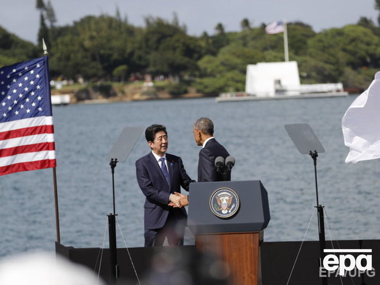 Абэ и Обама посетили Перл-Харбор