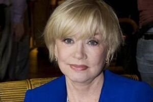 Алентова на большой скорости врезалась в другой автомобиль – СМИ