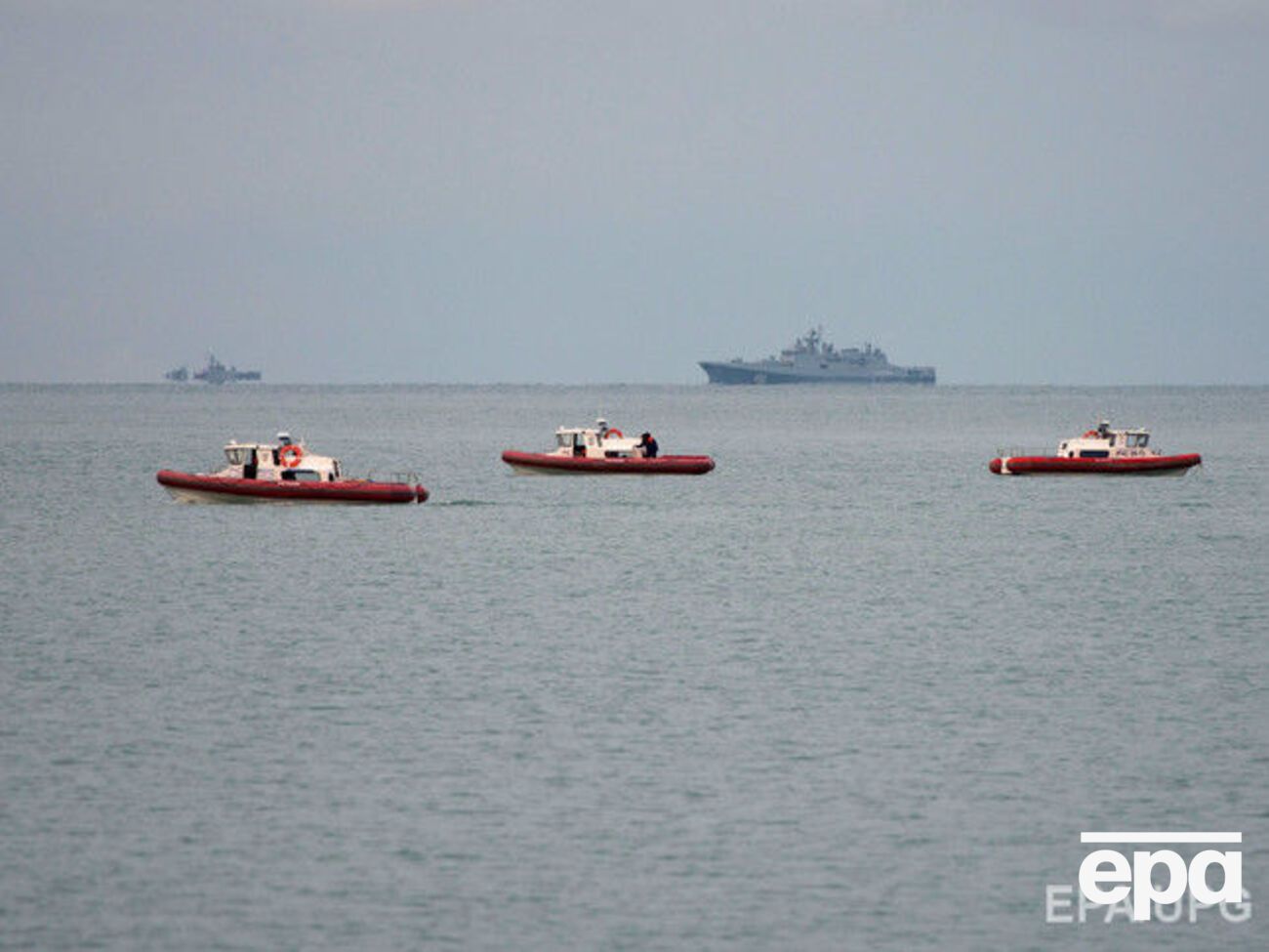 Поисковые работы на месте крушения продолжаются