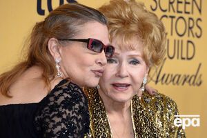 Фишер и Рейнольдс умерли с разницей в два дня