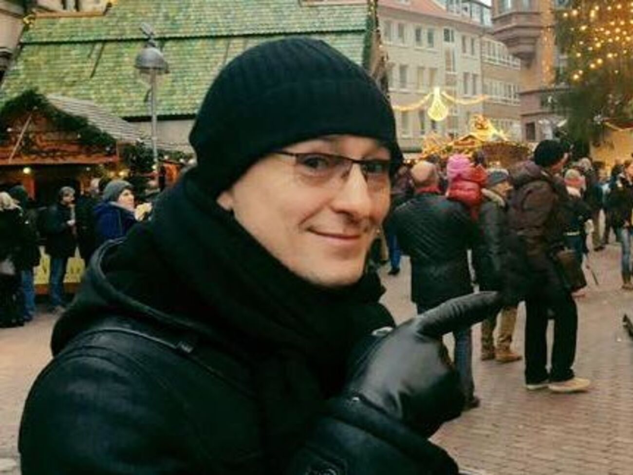 Безруков признался, что режиссер Анна Матисон, его теперешняя супруга, приняла его внебрачных детей