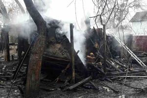 Сгоревший дом на Русановских садах