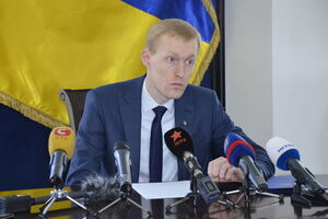 Божило: Как было установлено в ходе предварительного расследования, главный подозреваемый во время задержания наступал своей ногой на горло потерпевшего