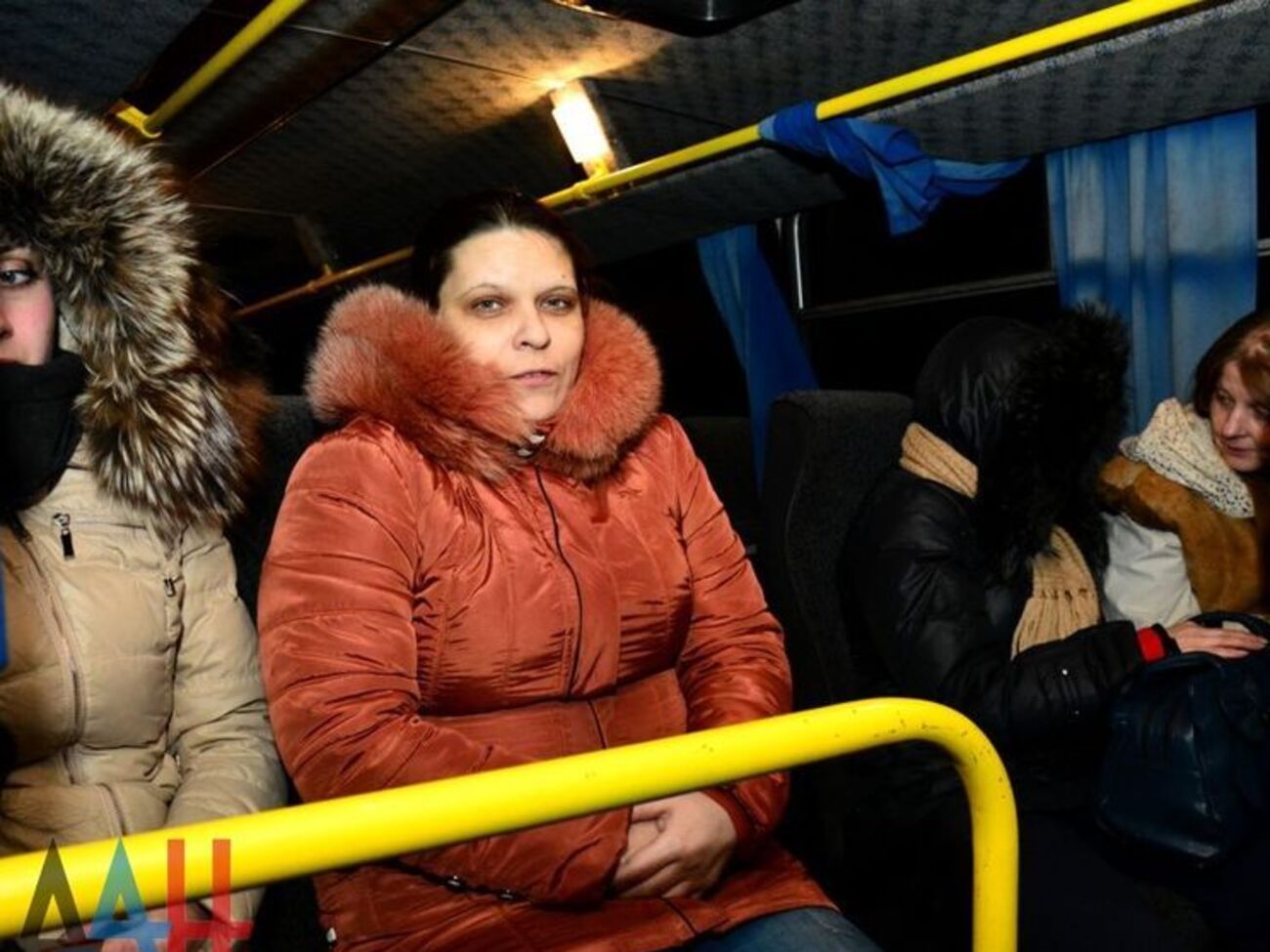 Украина передала "ДНР" и "ЛНР" 15 боевиков. Фоторепортаж