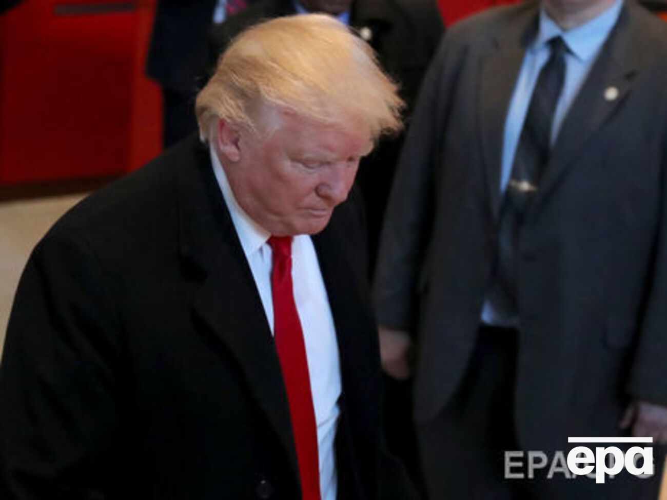 Трамп должен вступить в должность в январе 2017 года