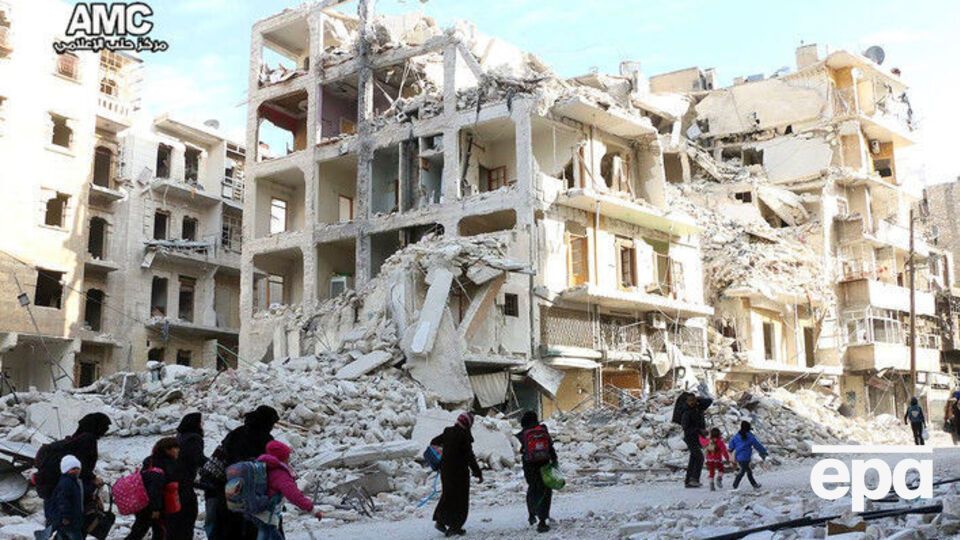 В Алеппо сбили сирийский военный самолет