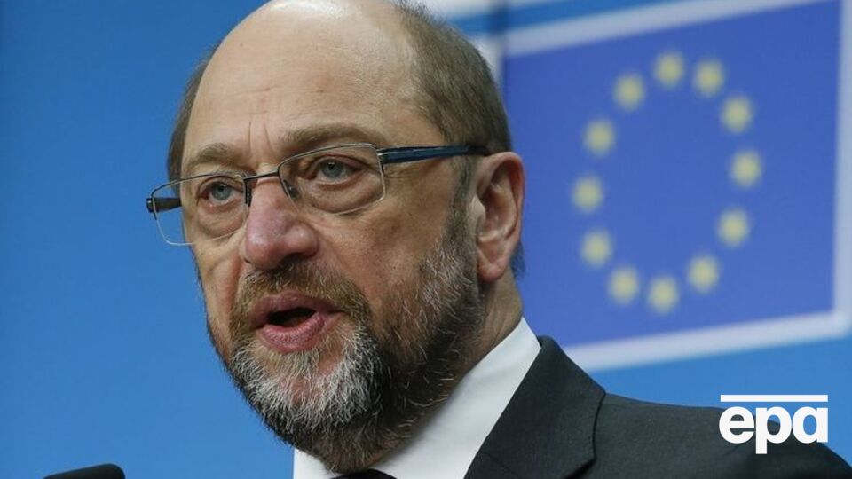 Мартин Шульц отказался от борьбы за кресло канцлера, пишут немецкие СМИ