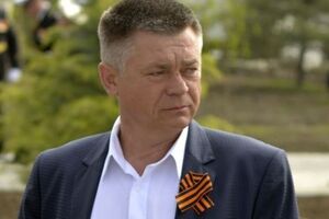 Лебедев был министром обороны Украины с 24 декабря 2012 года по 27 февраля 2014 года