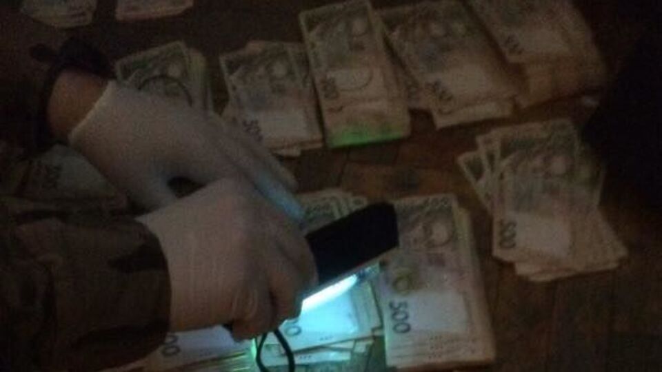 Чиновник требовал 3% от сметы ремонта военных казарм