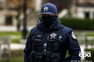 Убийцу полицейского разыскивают