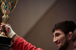 Мирзаев – российский спортсмен, чемпион мира по боевому самбо, выступающий в смешанных единоборствах